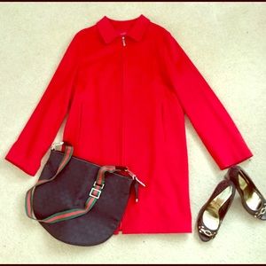 ***SOLD*** EUC BURBERRY COAT